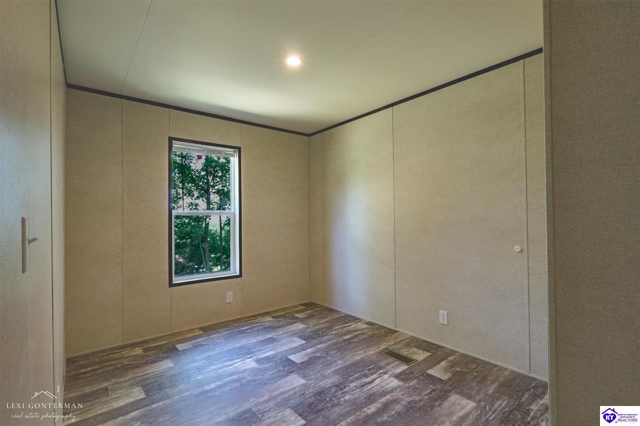 22 Reed Court Clarkson, KY 42726 #3