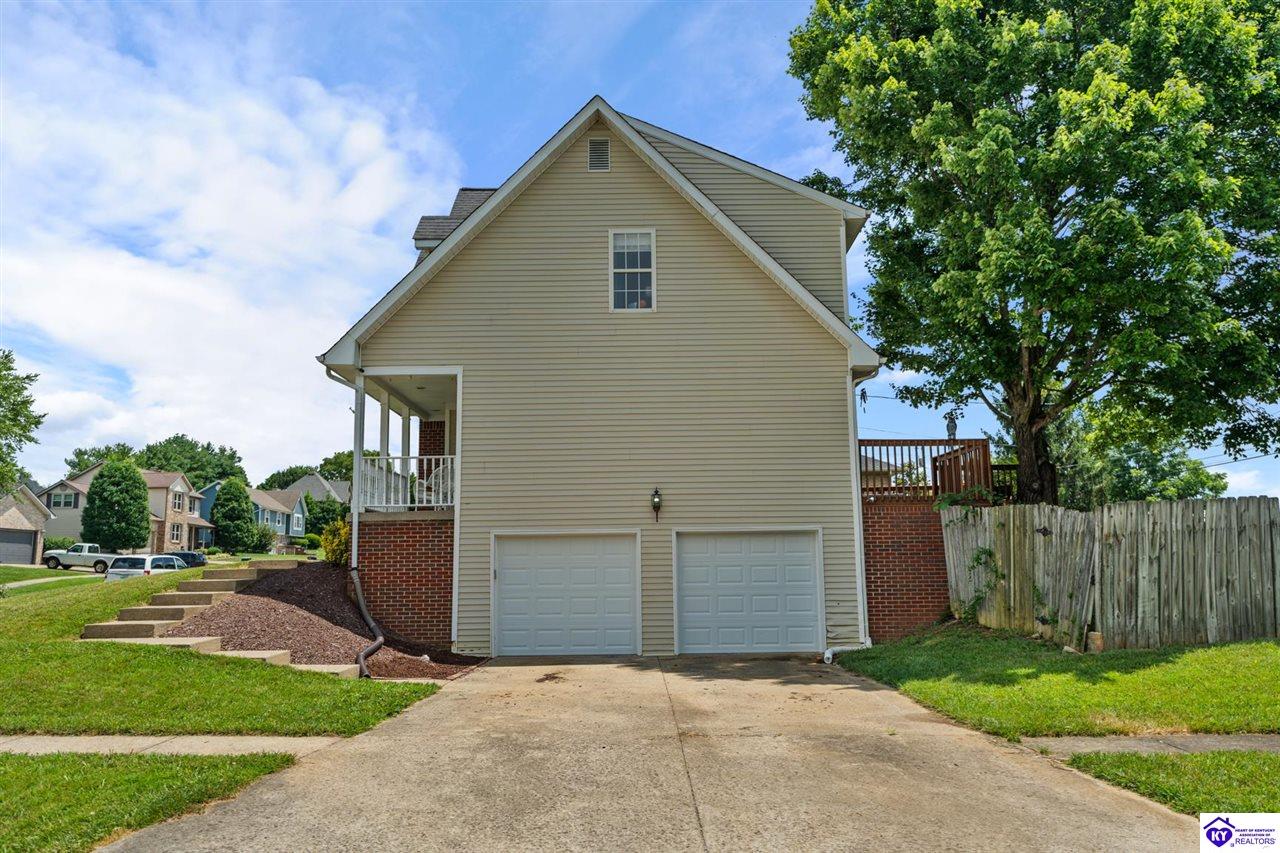 Listing Picture 428 Nevis Drive Elizabethtown, KY 42701 MLS HK25002828