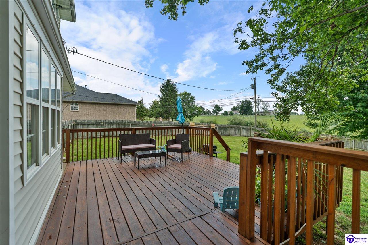 Listing Picture 428 Nevis Drive Elizabethtown, KY 42701 MLS HK25002828