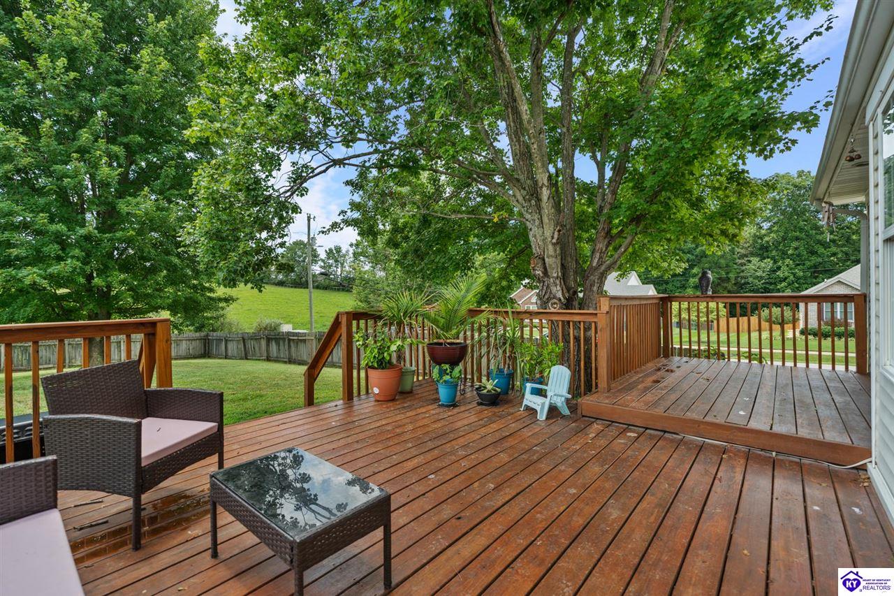 Listing Picture 428 Nevis Drive Elizabethtown, KY 42701 MLS HK25002828