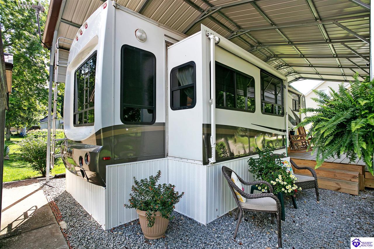 Listing Picture 300 College Street Buffalo, KY 42716 MLS HK25002839