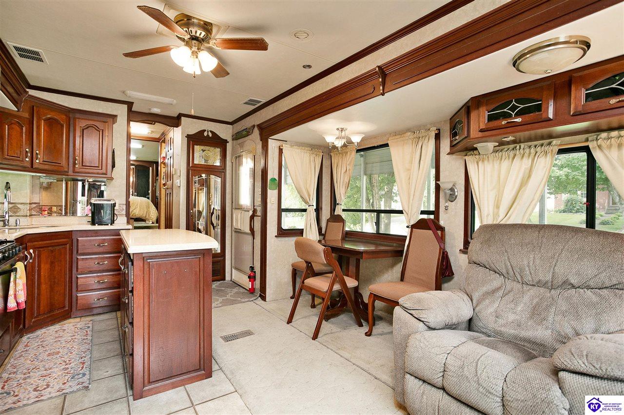 Listing Picture 300 College Street Buffalo, KY 42716 MLS HK25002839