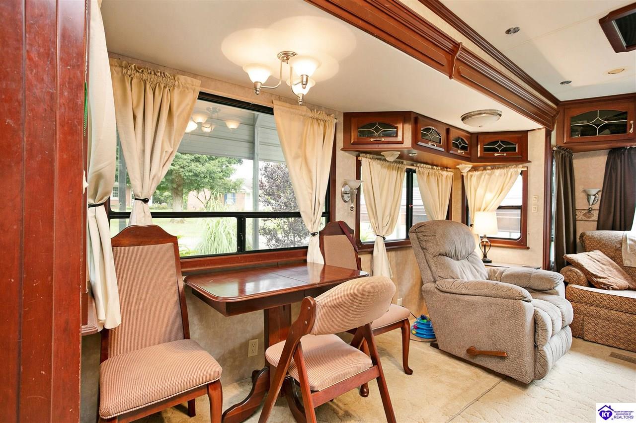 Listing Picture 300 College Street Buffalo, KY 42716 MLS HK25002839