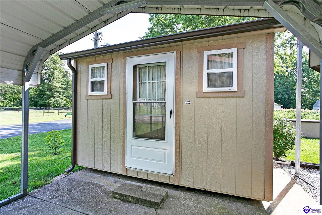 Listing Picture 300 College Street Buffalo, KY 42716 MLS HK25002839