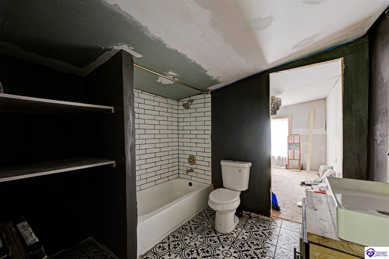 Listing Picture 5713 Priceville Road Munfordville, KY 42765 MLS HK25002845