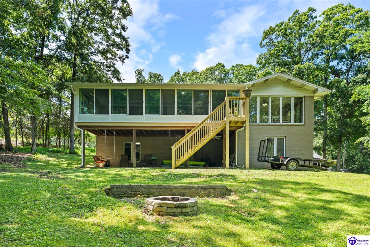 16 Fair Oaks DriveBrandenburg, KY 40108