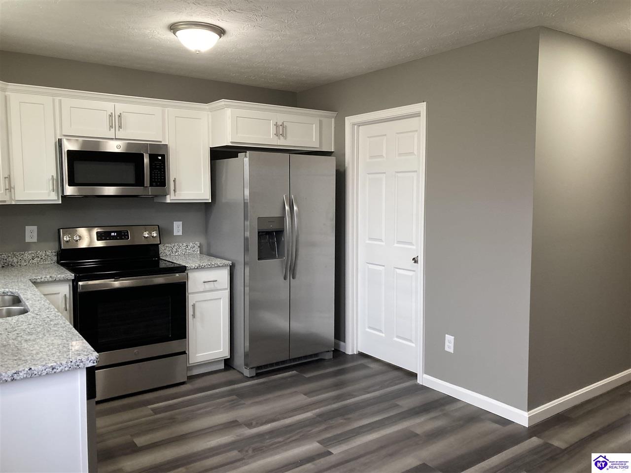 Listing Picture 362/364 Palmetto Loop Glendale, KY 42740 MLS HK25002860