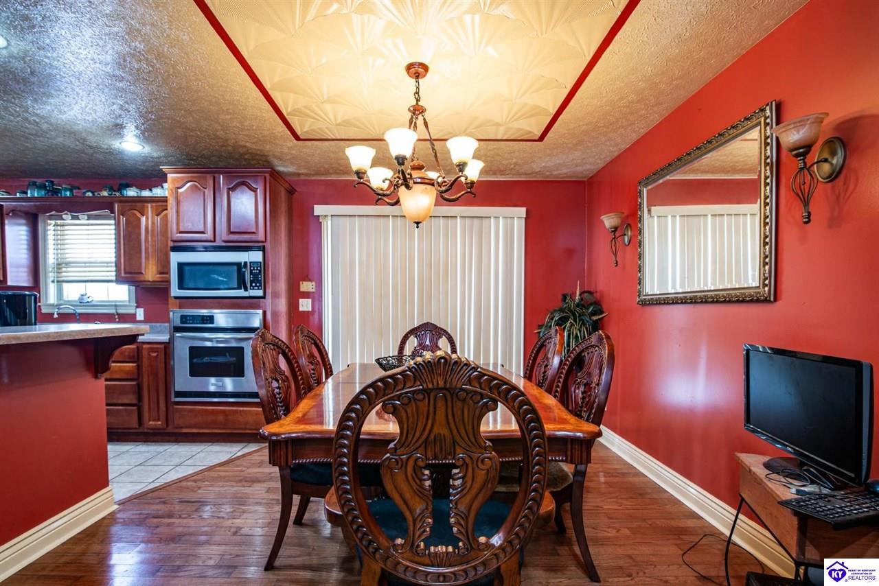 Listing Picture 220 Bolton School Road Bonnieville, KY 42713 MLS HK25002877