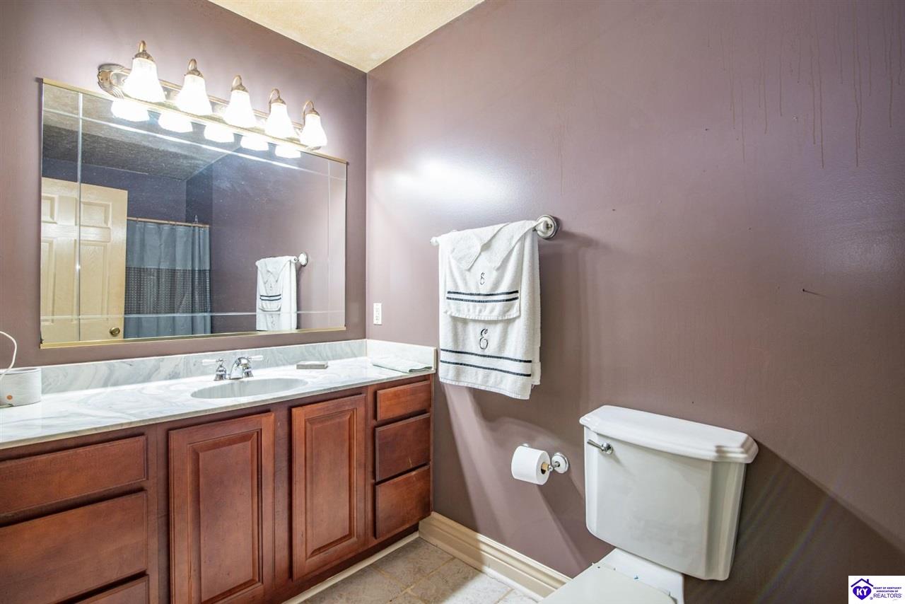 Listing Picture 220 Bolton School Road Bonnieville, KY 42713 MLS HK25002877