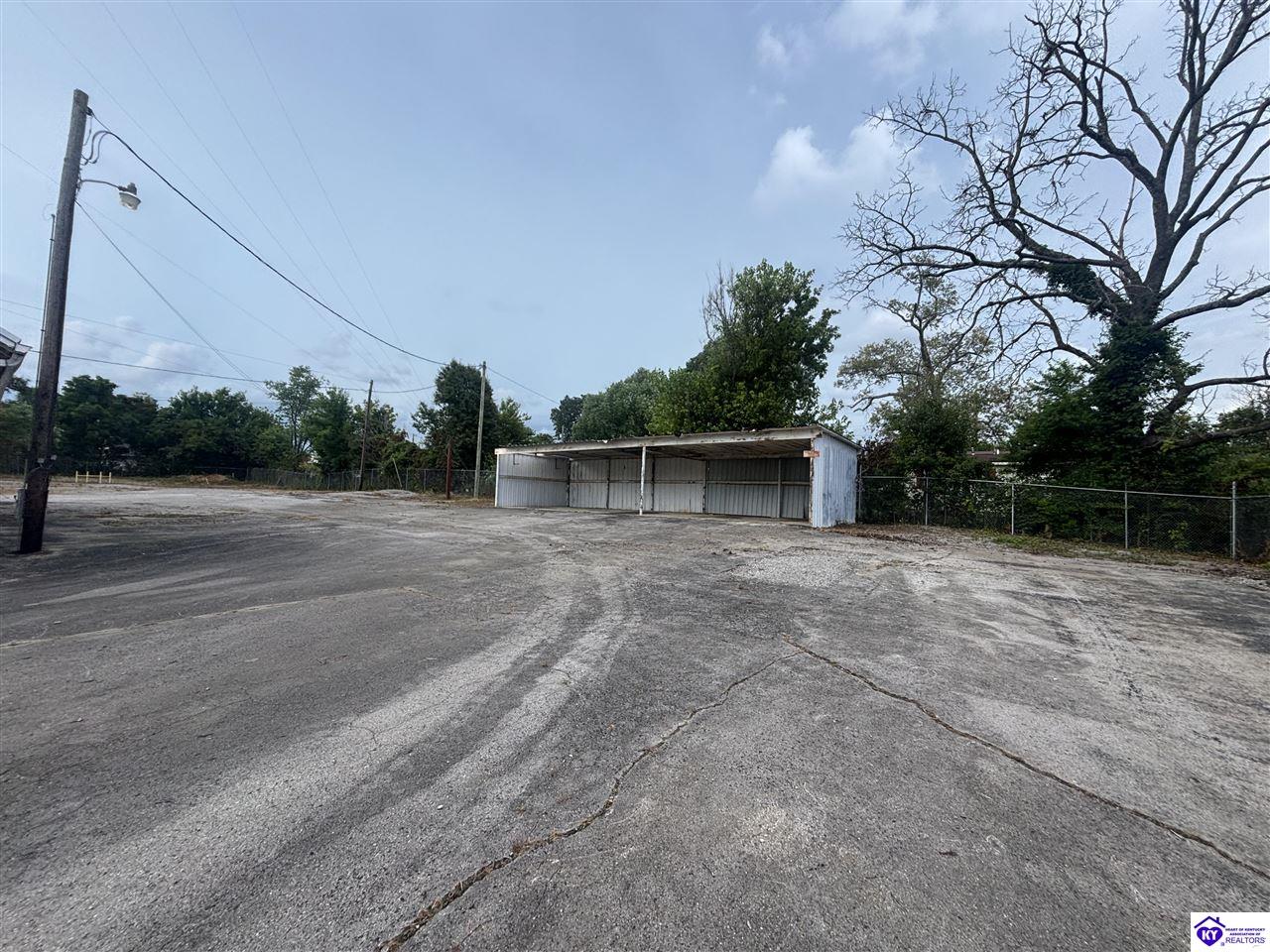 Listing Picture 108 Virginia Avenue Campbellsville, KY 42718 MLS HK25003012