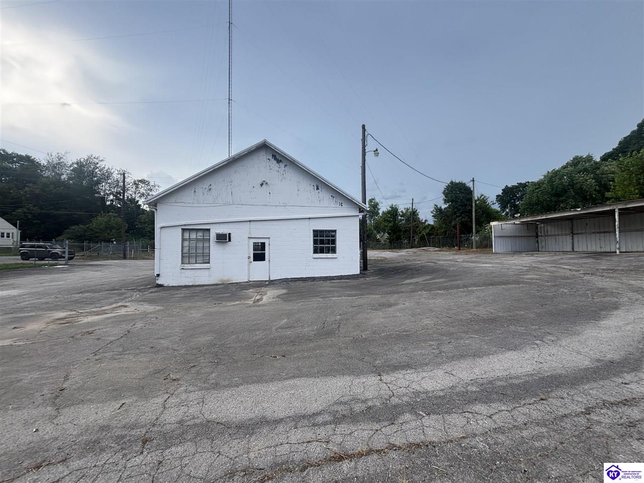 Listing Picture 108 Virginia Avenue Campbellsville, KY 42718 MLS HK25003012