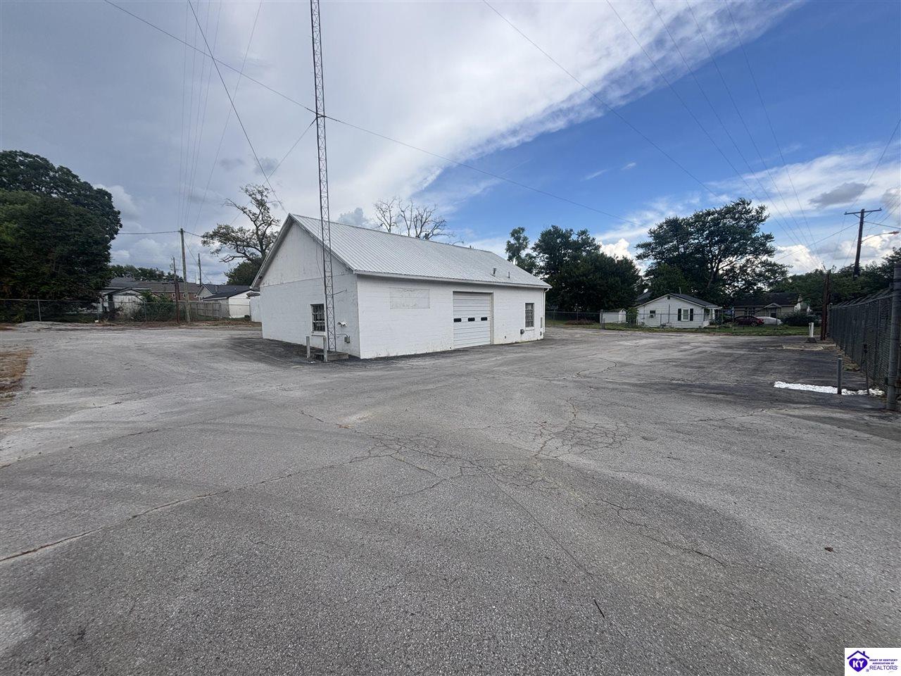 Listing Picture 108 Virginia Avenue Campbellsville, KY 42718 MLS HK25003012