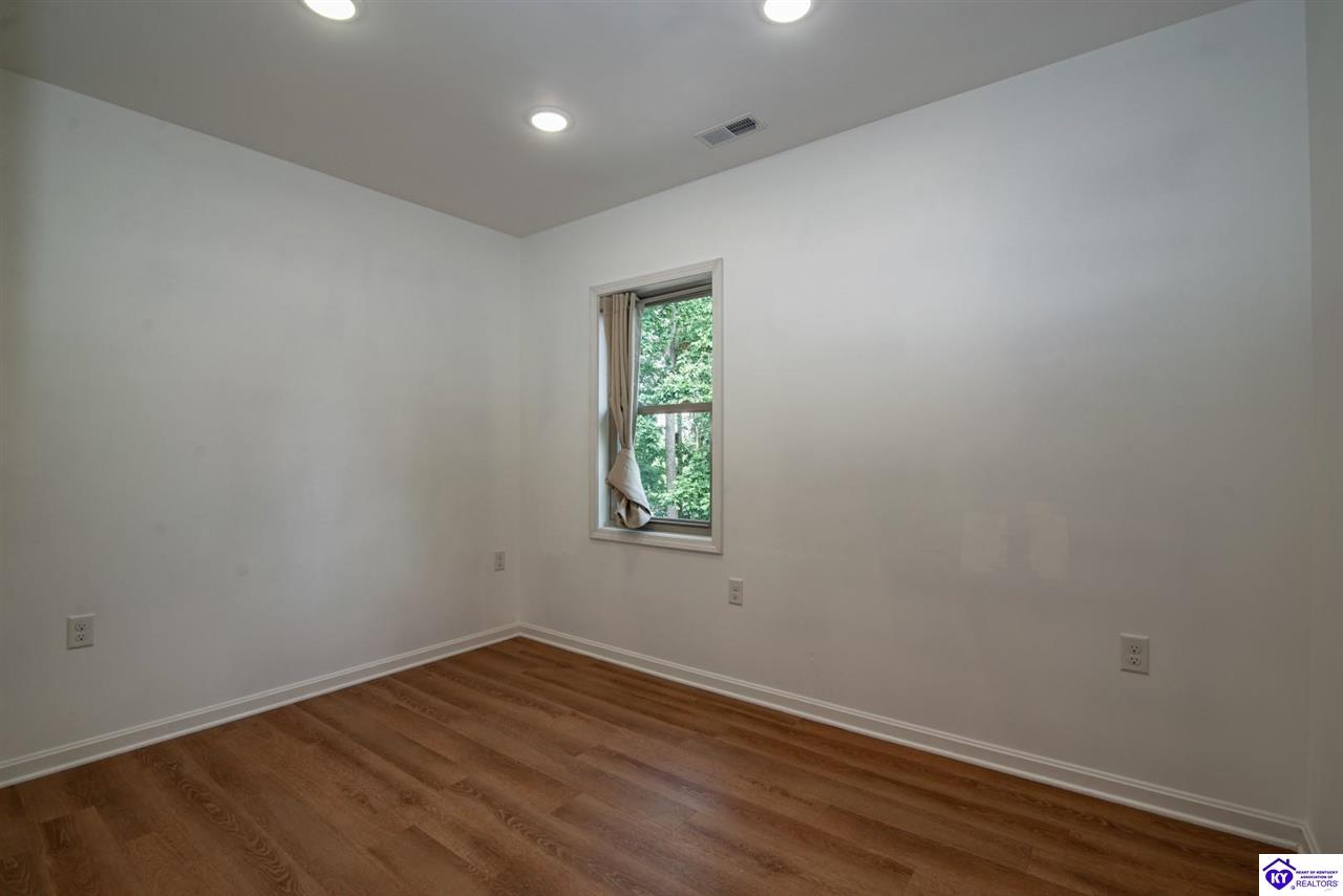 Listing Picture 1112 Cave Run Lane Elizabethtown, KY 42701 MLS HK25003022