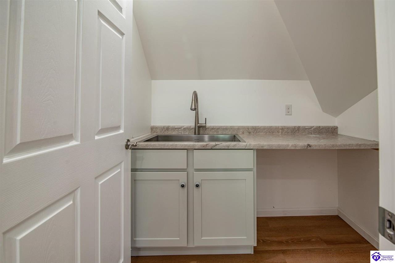 Listing Picture 1112 Cave Run Lane Elizabethtown, KY 42701 MLS HK25003022