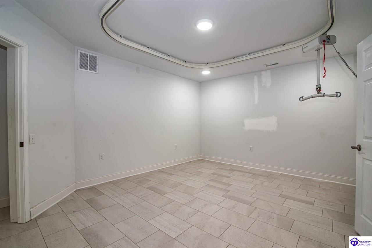 Listing Picture 1112 Cave Run Lane Elizabethtown, KY 42701 MLS HK25003022