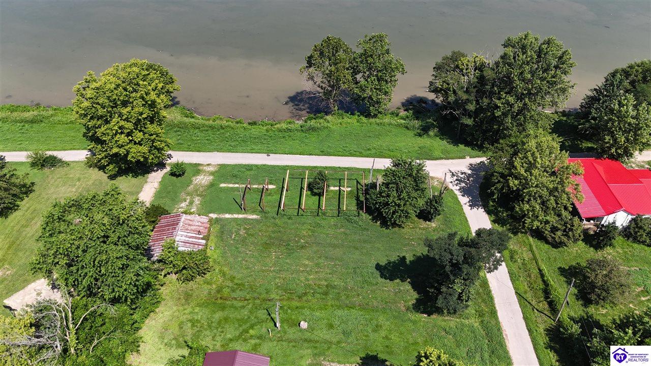 109 Locust StreetCloverport,&nbsp;KY&nbsp;40111