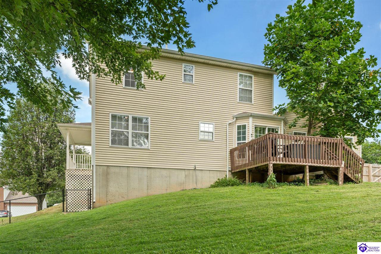 Listing Picture 2100 Crossfield Drive Elizabethtown, KY 42701 MLS HK25003093