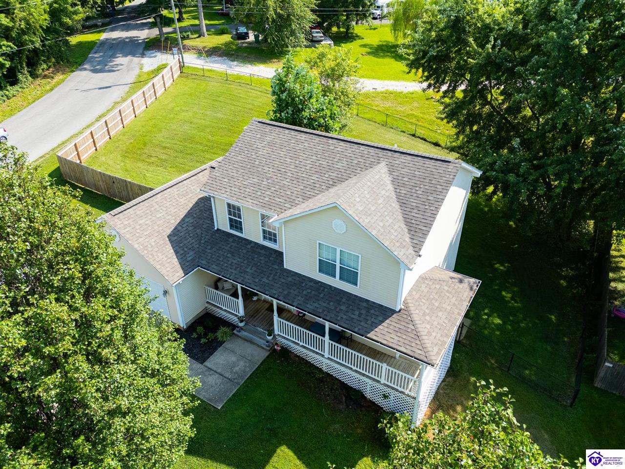 Listing Picture 2100 Crossfield Drive Elizabethtown, KY 42701 MLS HK25003093