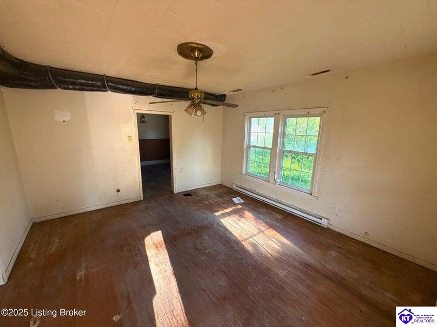 Listing Picture 2742 W Hill Street Vine Grove, KY 40175 MLS HK25003155