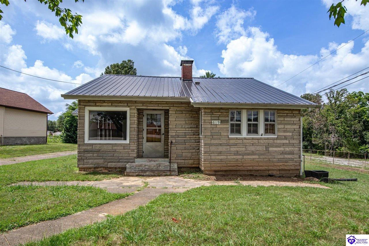 619 S Wilson RdRadcliff, KY 40160