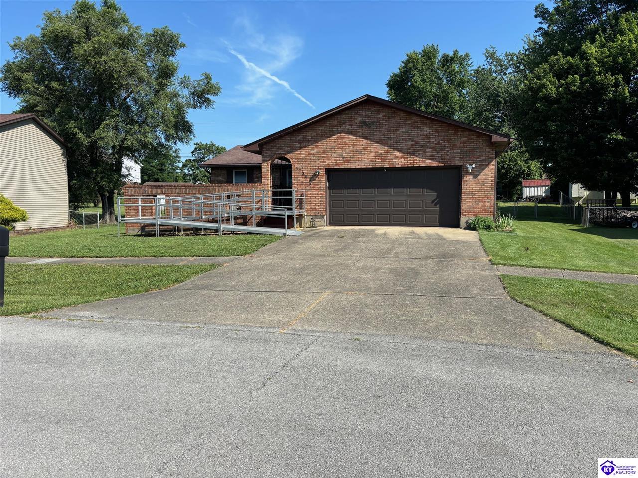 Listing Picture 1724 Holly Court Radcliff, KY 40160 MLS HK25003203