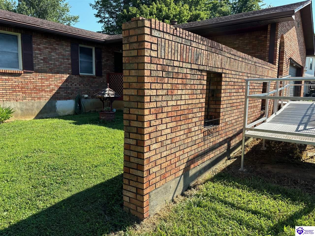 Listing Picture 1724 Holly Court Radcliff, KY 40160 MLS HK25003203