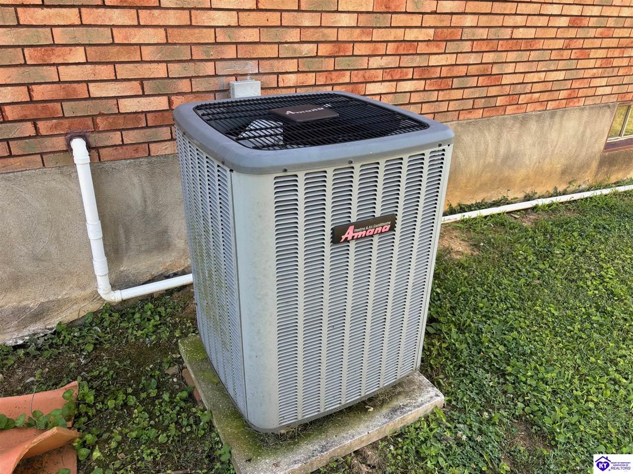 Listing Picture 1724 Holly Court Radcliff, KY 40160 MLS HK25003203