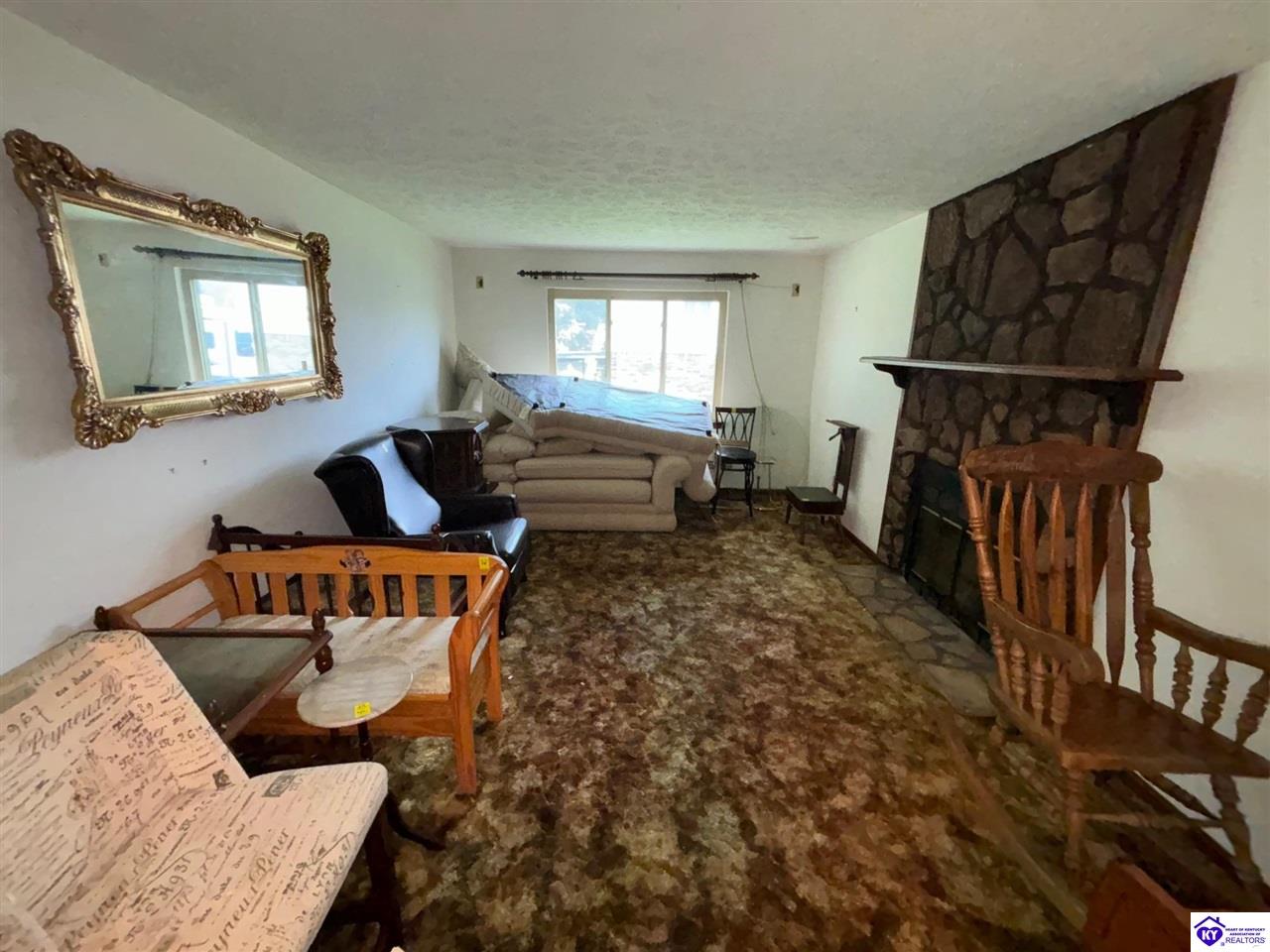 Listing Picture 1724 Holly Court Radcliff, KY 40160 MLS HK25003203