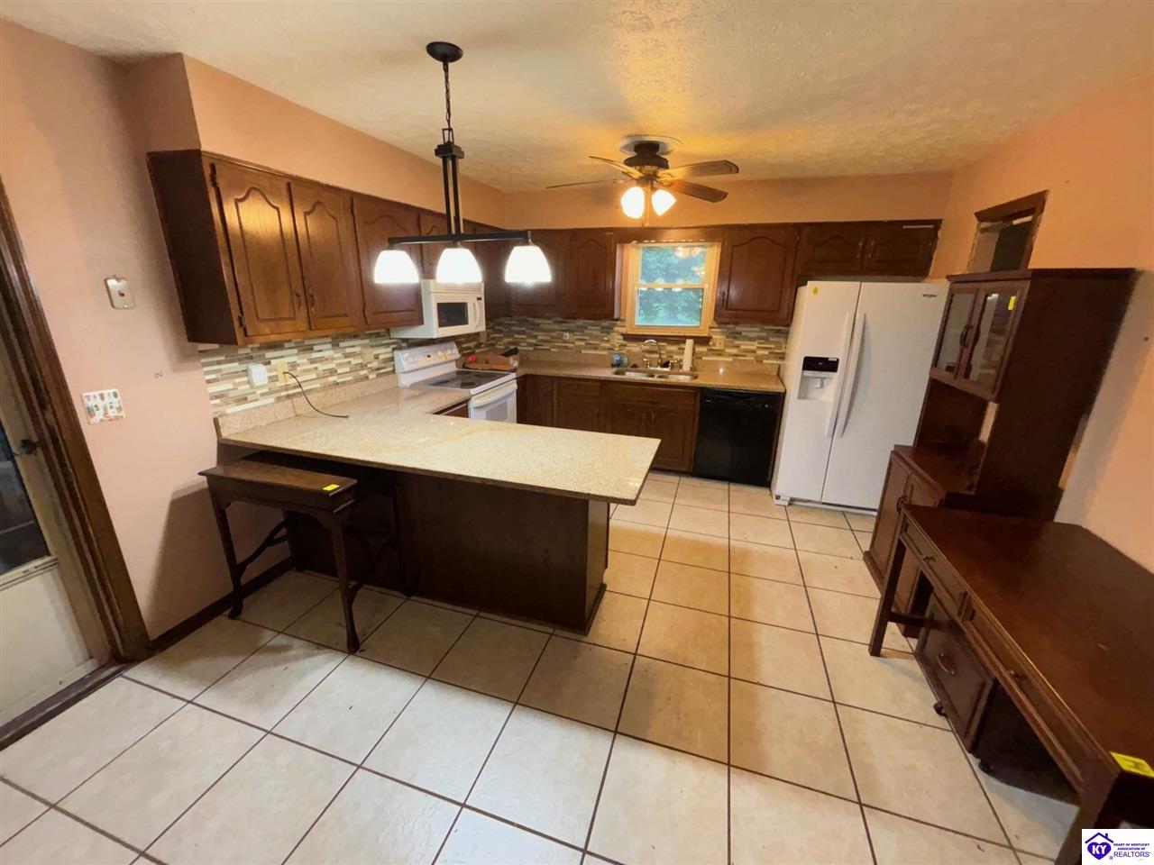 Listing Picture 1724 Holly Court Radcliff, KY 40160 MLS HK25003203