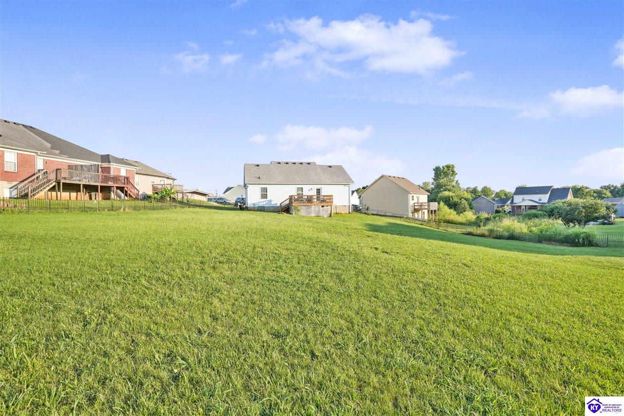 Listing Picture 102 Devers Court Bardstown, KY 40004 MLS HK25003219