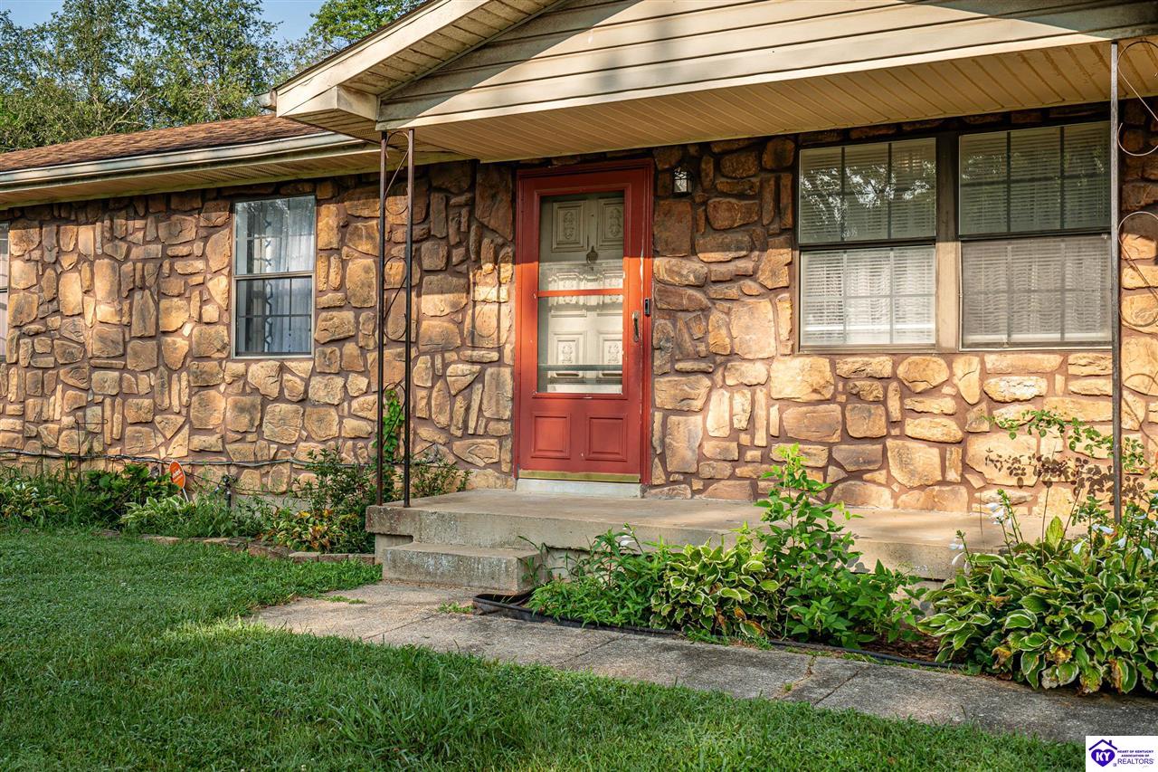 109 Debbie DriveVine Grove, KY 40175