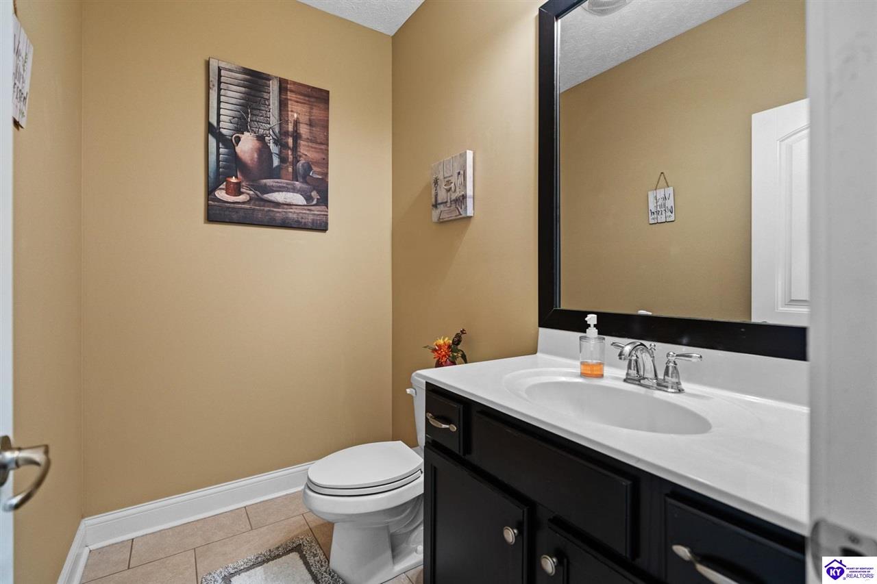 Listing Picture 125 Hopewell Court Elizabethtown, KY 42701 MLS HK25003232