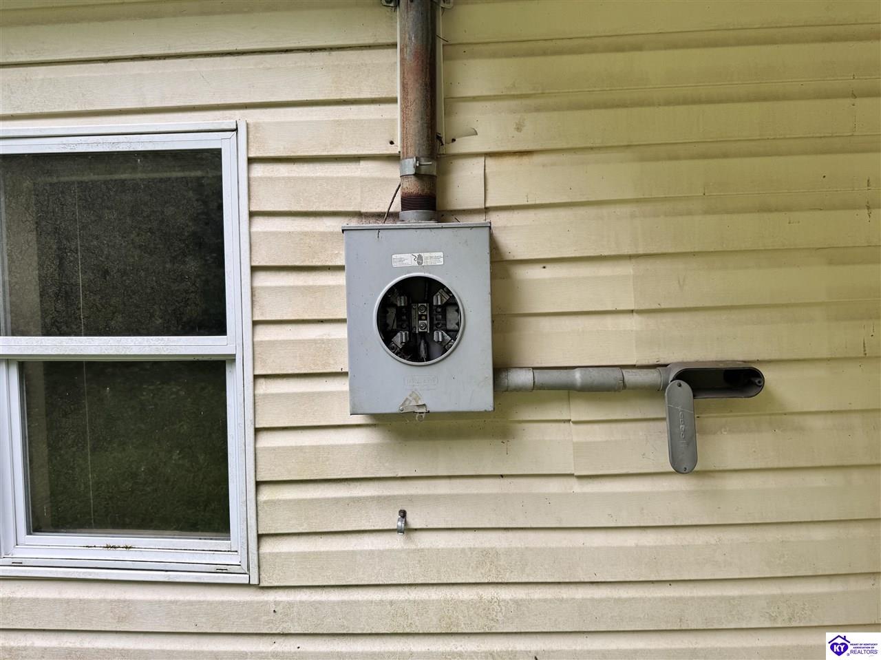 Listing Picture 12133 Caneyville Road Caneyville, KY 42721 MLS HK25003280