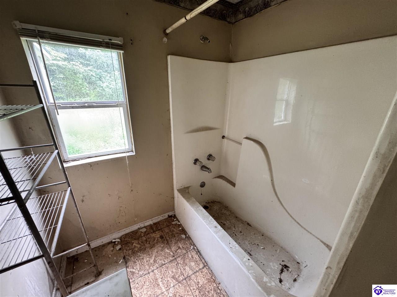 Listing Picture 12133 Caneyville Road Caneyville, KY 42721 MLS HK25003280