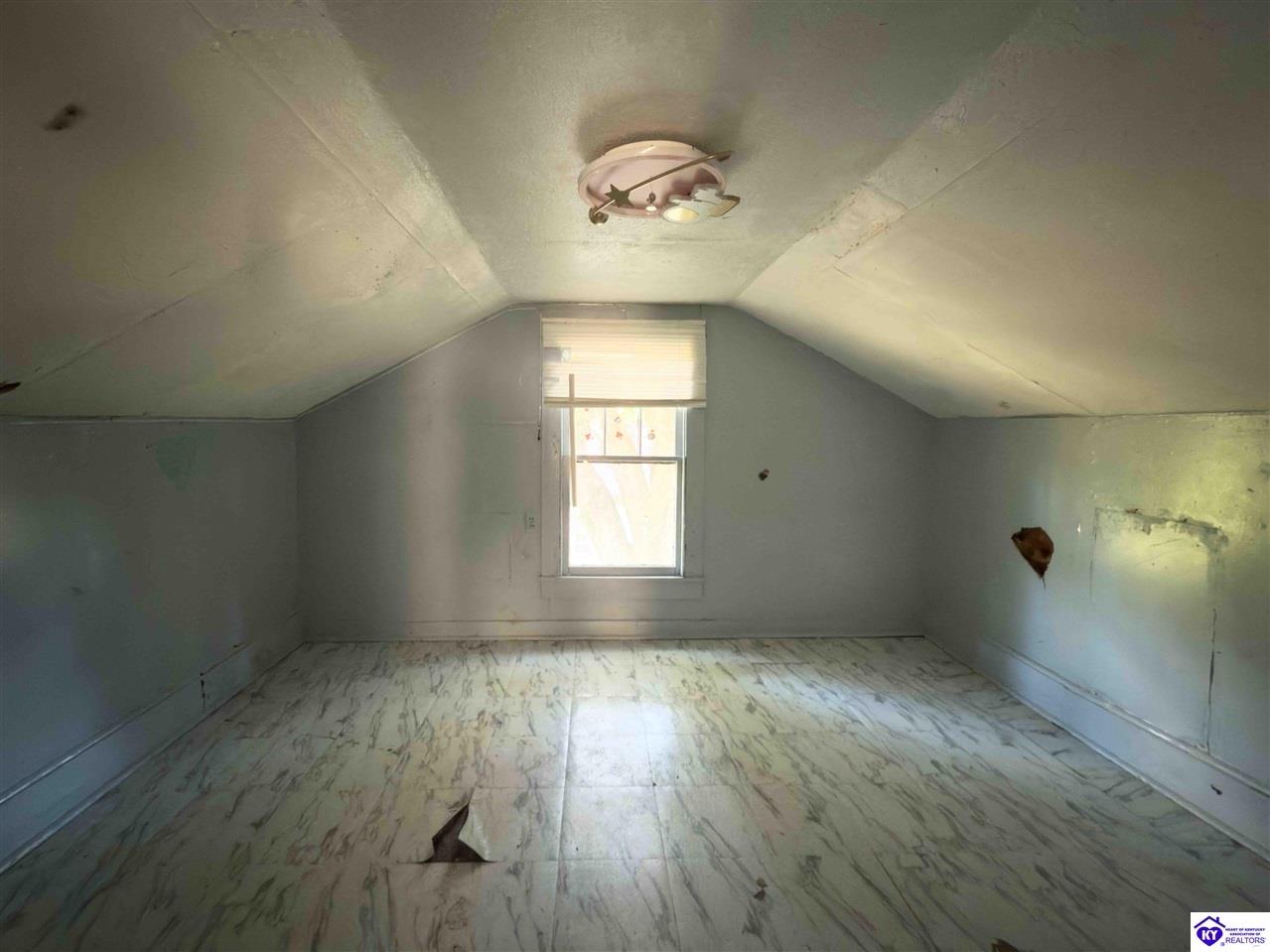 Listing Picture 406 Oak Street Columbia, KY 42728 MLS HK25003346