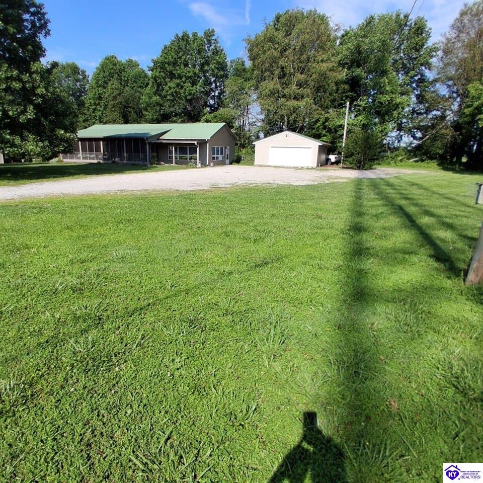 807 Stray Winds RoadCampbellsville,&nbsp;KY&nbsp;42718