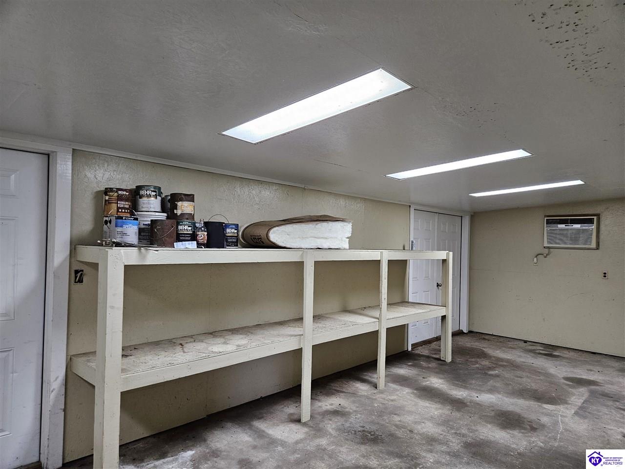 Listing Picture 3294 Hodgenville Road Elizabethtown, KY 42701 MLS HK25003540