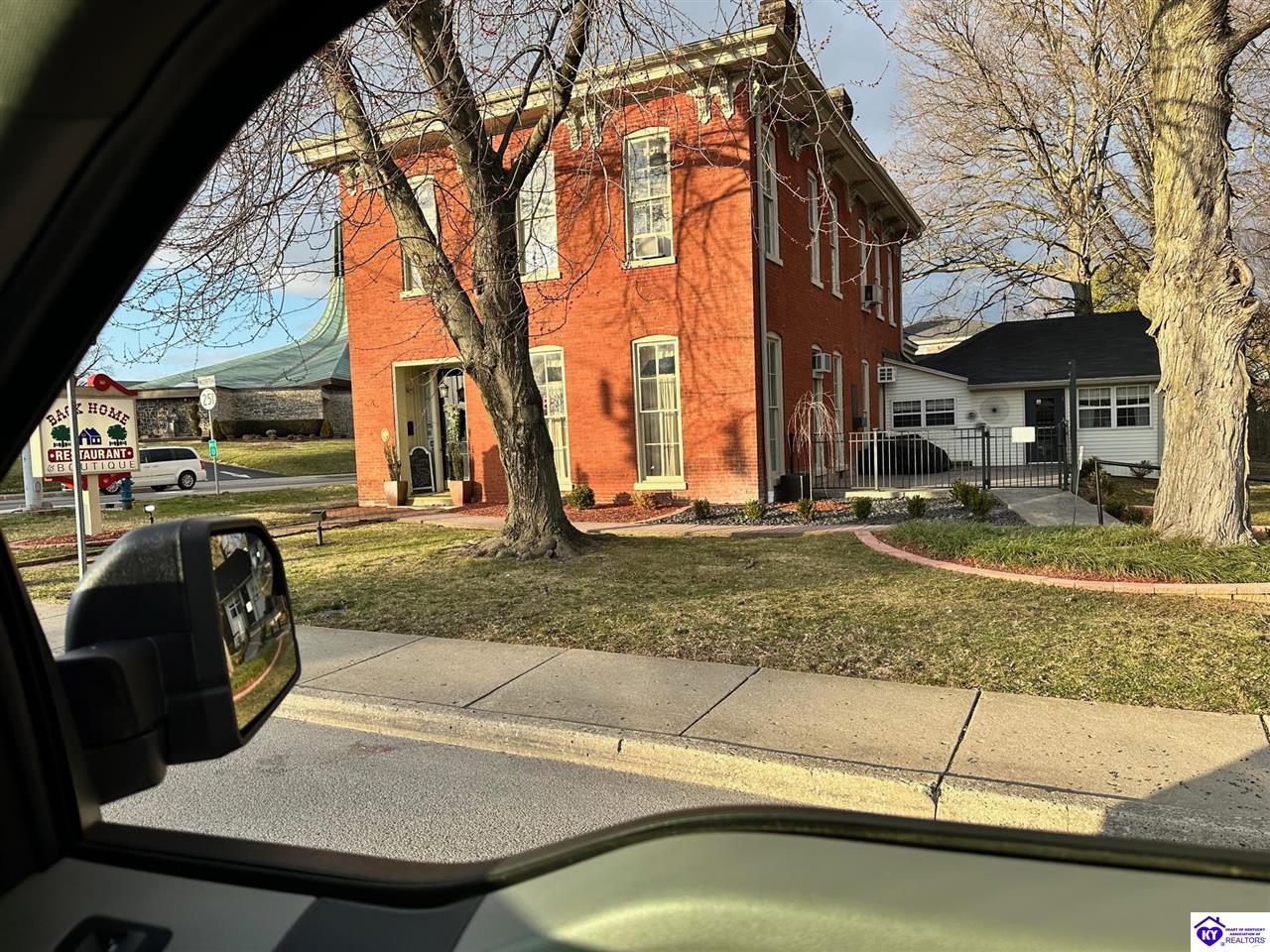 251 W Dixie AvenueElizabethtown, KY 42701