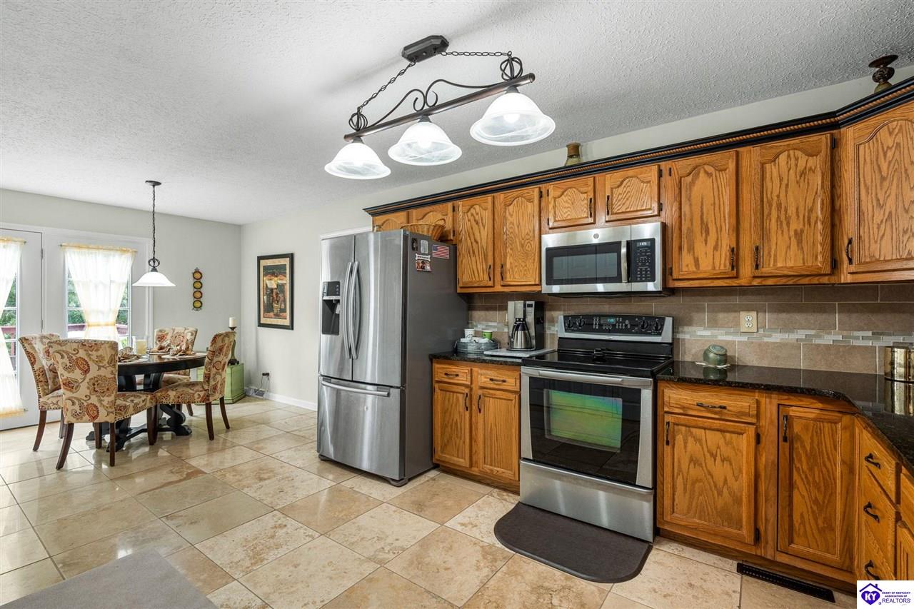 Listing Picture 41 Black Ravens Court Elizabethtown, KY 42701 MLS HK25003642