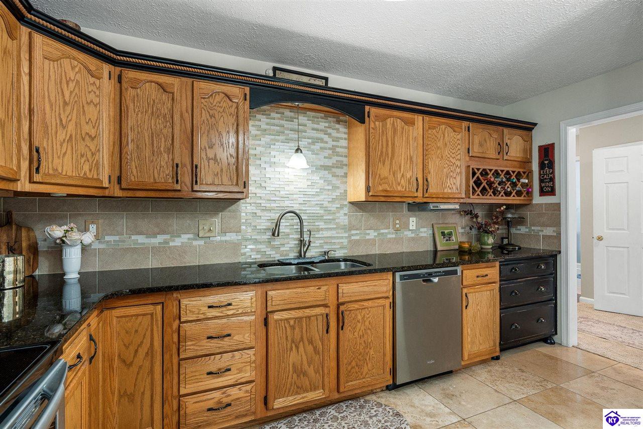 Listing Picture 41 Black Ravens Court Elizabethtown, KY 42701 MLS HK25003642