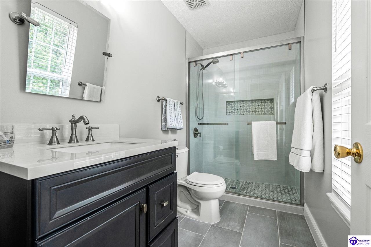 Listing Picture 41 Black Ravens Court Elizabethtown, KY 42701 MLS HK25003642