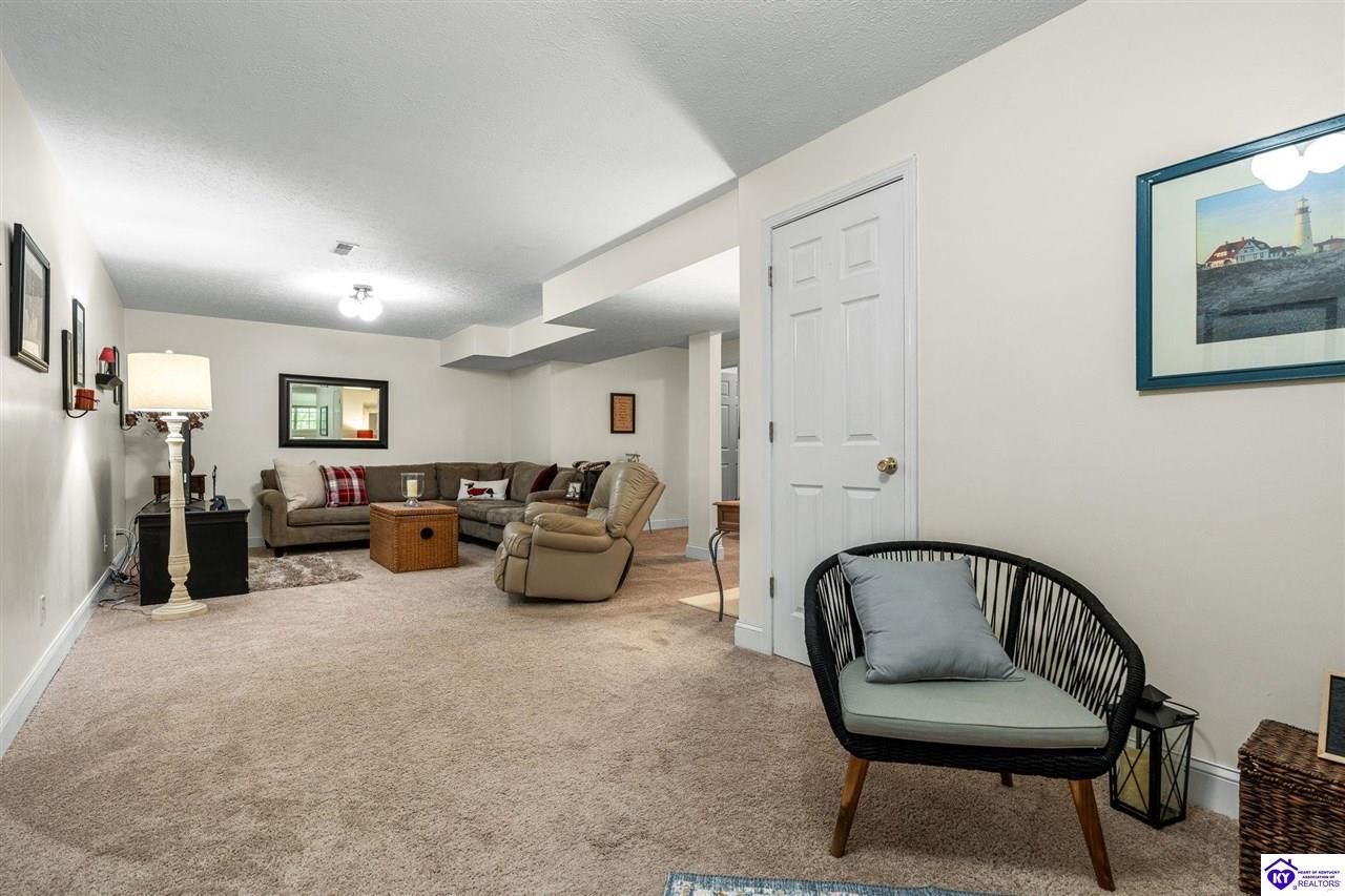 Listing Picture 41 Black Ravens Court Elizabethtown, KY 42701 MLS HK25003642