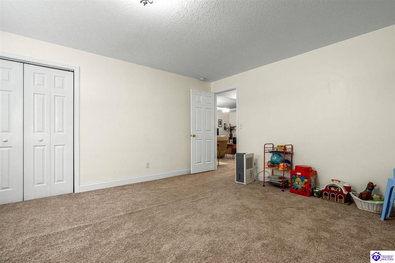 Listing Picture 41 Black Ravens Court Elizabethtown, KY 42701 MLS HK25003642