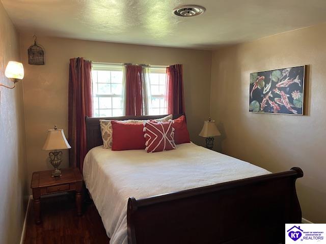Listing Picture 105 Underwood Avenue Hodgenville, KY 42748 MLS HK25003679