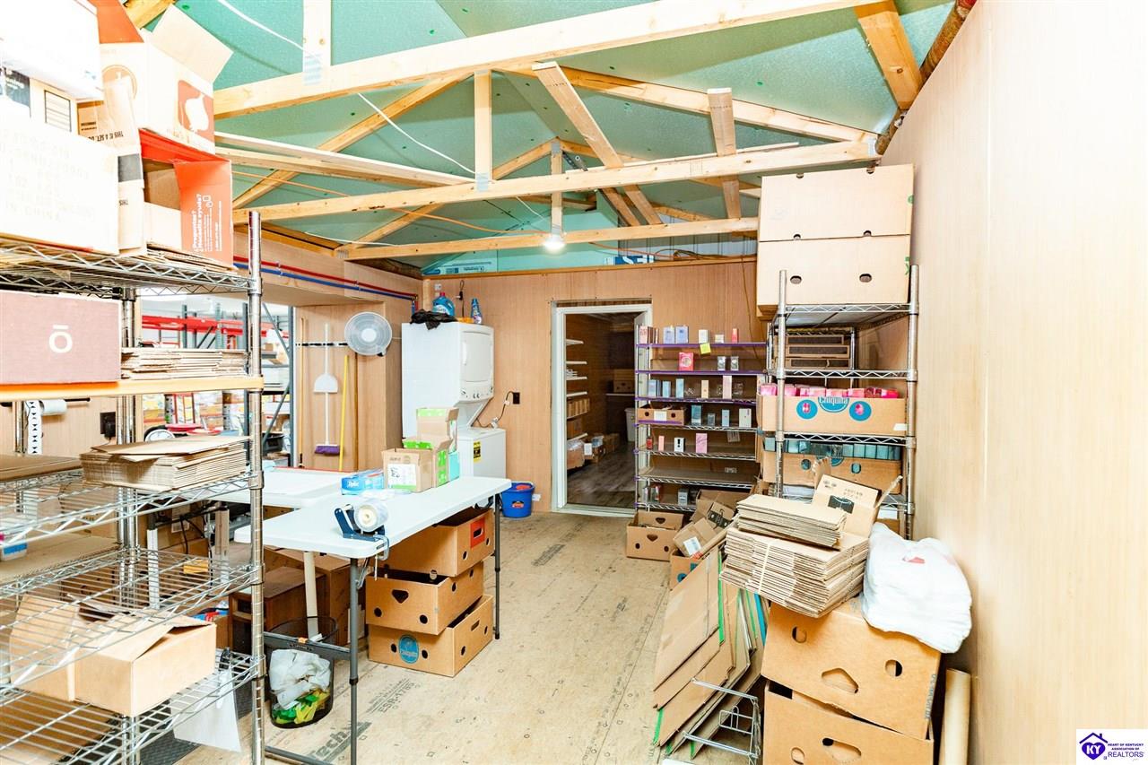 Listing Picture 4437 S Dixie Highway Glendale, KY 42740 MLS HK25003733