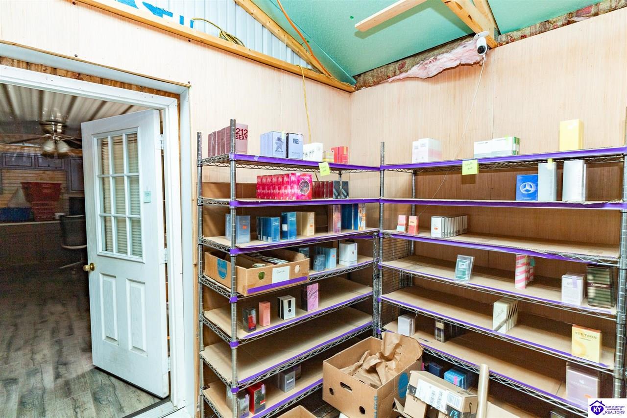 Listing Picture 4437 S Dixie Highway Glendale, KY 42740 MLS HK25003733