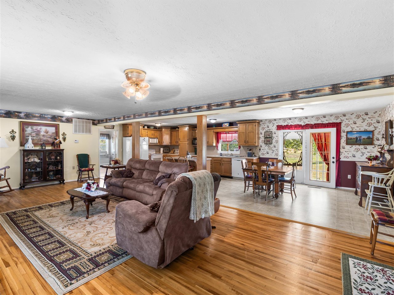 1644 Little Clifty Road