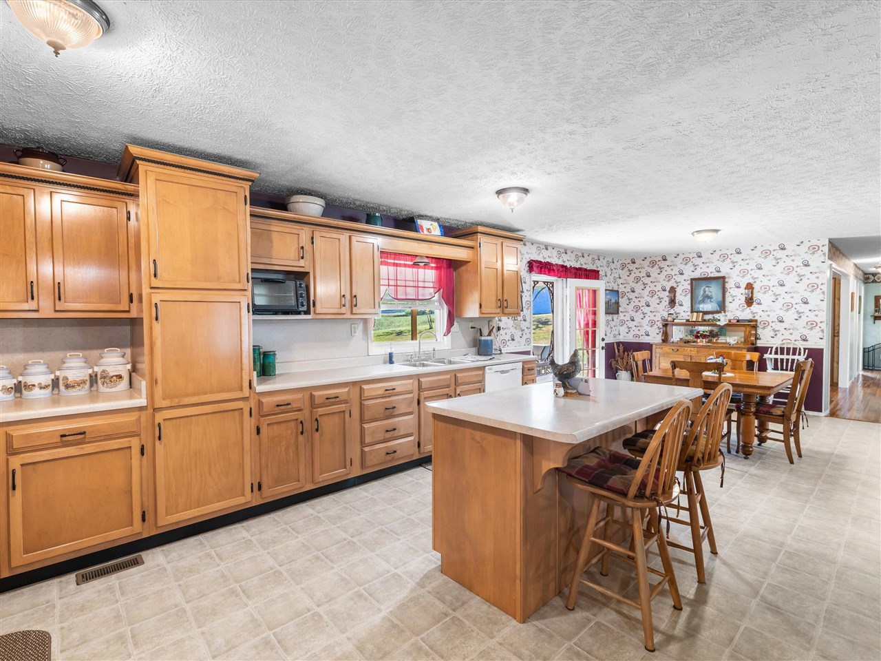 1644 Little Clifty Road