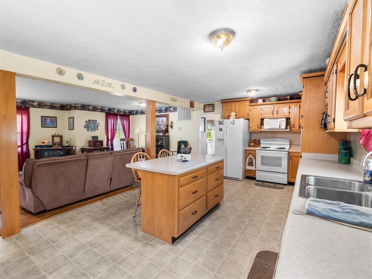 1644 Little Clifty Road