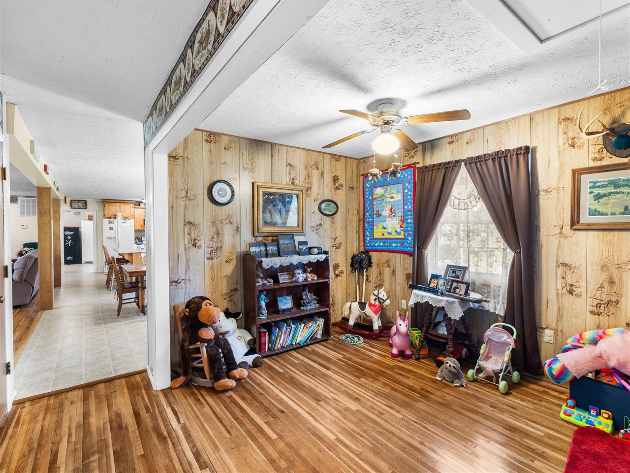 1644 Little Clifty Road